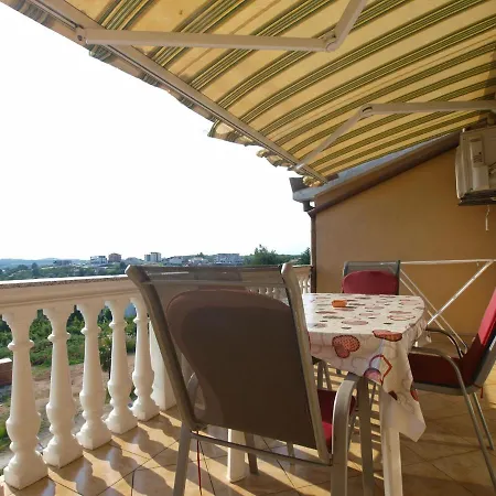 770 Apartman *